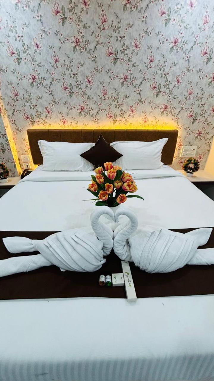 Hotel Mithra Grand Hyderabad Esterno foto